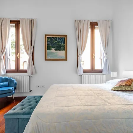 Lägenhet Palazzo Boito Luxury On Lido With Venice View